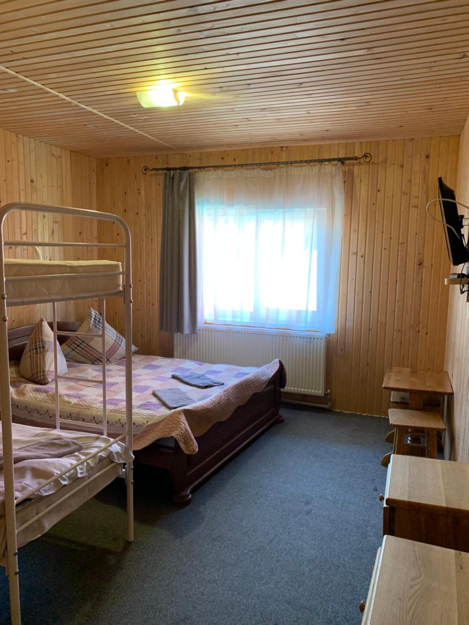 Hotel Novoe Shale يابلونيتسيا المظهر الخارجي الصورة
